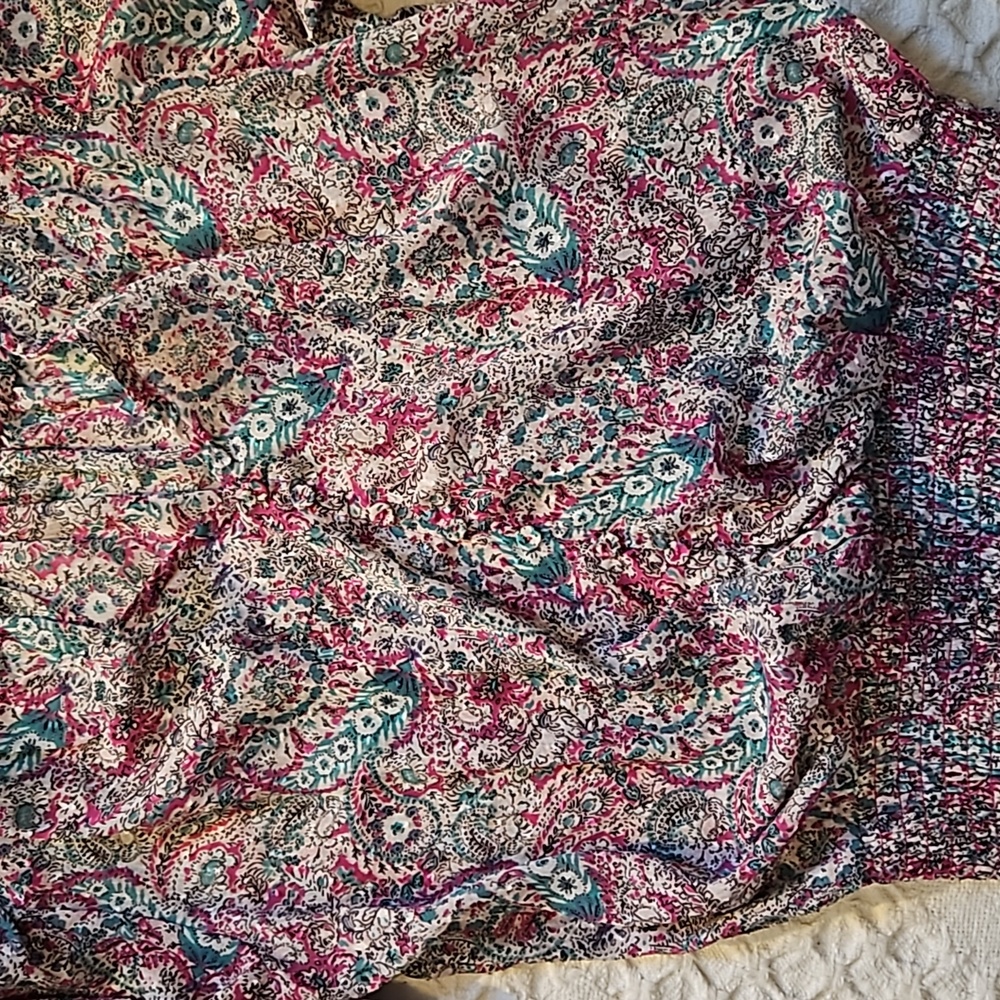 Women's size small blouse - Picture 3 of 7